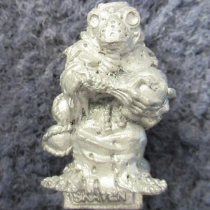 1987 Skaven C22 Poison Wind Globadier Chaos Ratmen Citadel Warhammer Poisoned GW - Picture 1 of 2