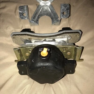 Cardone Brake Caliper Replacement Passenger Side Front Ea 18-4012 - Picture 1 of 13