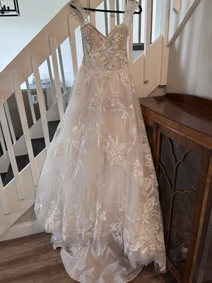 BELOVED BY CASABLANCA BRIDAL BL374 . Size 12. Ivory - Image 1 of 4