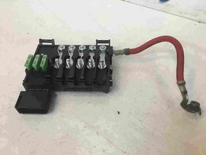 Volkswagen Beetle 2006-2011 Fuse Box Battery Terminal 1J0937617D - Picture 1 of 2