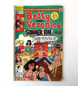 Vtg Archie Giant Series #611 1990 DeCarlo Bikini Cover Betty & Veronica - Picture 1 of 9