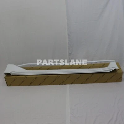 Cubierta de placa de paso derecha genuina OEM 51773-60230-A0 Lexus LX570 2016-2018 Foto 1 de 3