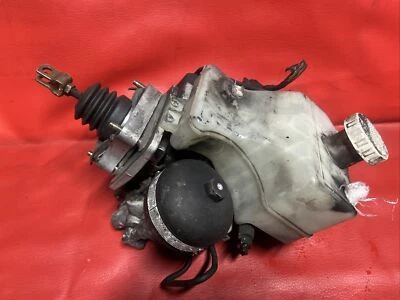 2001 2002 MITSUBISHI MONTERO ABS BRAKE BOOSTER MASTER CYLINDER PUMP OEM - Image 1 of 4
