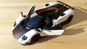 1/18 Mondo Motors Pagani Zonda Cinque - Foto 1 di 5