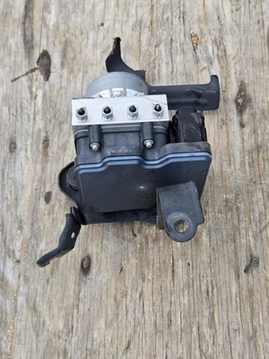 БЛОК МОДУЛЯ АНТИБЛОКИРОВОЧНОГО ТОРМОЗНОГО НАСОСА HONDA CR-V 2023 2024 2025 HYBRID 2.0 ABS - Изображение 1 из 4