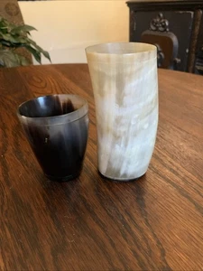 Vintage Paar natürliche Ochsenhorn große schmale Tasse 5,25”T & 3,25”T ~ Top - Bild 1 von 20