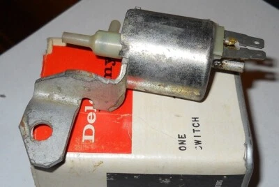 Chevrolet Camaro Chevelle Nova Corvette 454 1972 válvula de control de chispa nuevo de lote Foto 1 de 4