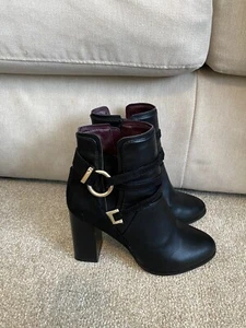 Black Heel boots - Picture 1 of 3