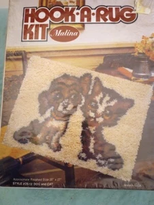 Vintage Malina Hook-A-Rug Kit Dog & Cat Sealed Latch Hooking Yarn Craft 33w - Bild 1 von 3