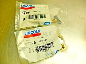 qty 4 - Lincoln (SKF) anchor block 82226 - 90 degree 1/8 npt Sealed Bag - Picture 1 of 4