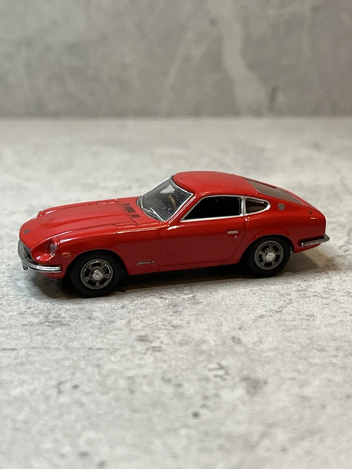 Kyosho 不出售 1/64 日产 Fairlady Z-L (S30) 1970 珠子系列无盒 — 第 1/4 张图片