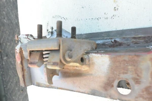 TRIUMPH TR7 DOOR HINGES X2 - Picture 1 of 5