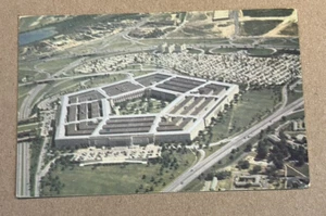 UNUSED POSTCARD - PENTAGON, ARLINGTON, VIRGINIA - Picture 1 of 2