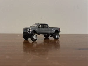 1/64 Custom Ford F-350 Platinum - Bild 1 von 6