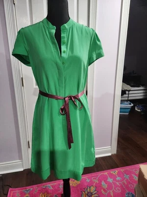 Vestido Bebe Mujer Seda Verde con Camisola Talla Pequeña No Incluye Cinturón Foto 1 de 4