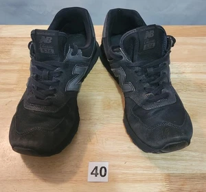 New Balance 574 klassische schwarze Sneaker - Größe 9 (40) - Bild 1 von 6