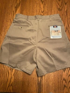 Wrangler Timber Creek Shorts Mens 40 Chino Casual Perfect Fit Grey Slate NWT - Picture 1 of 5