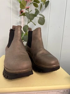 Fly London Boots Size UK2.5 EU35 Basi Grey Metallic Smooth Leather Ankle Boots - Picture 1 of 11