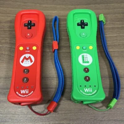 Mario & Luigi  Wii Remote MotionPlus Controllers Set  Wii - Image 1 of 4