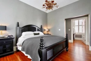 Hardwood Crown Plantation Bed~ New King and side dressers - Picture 1 of 1