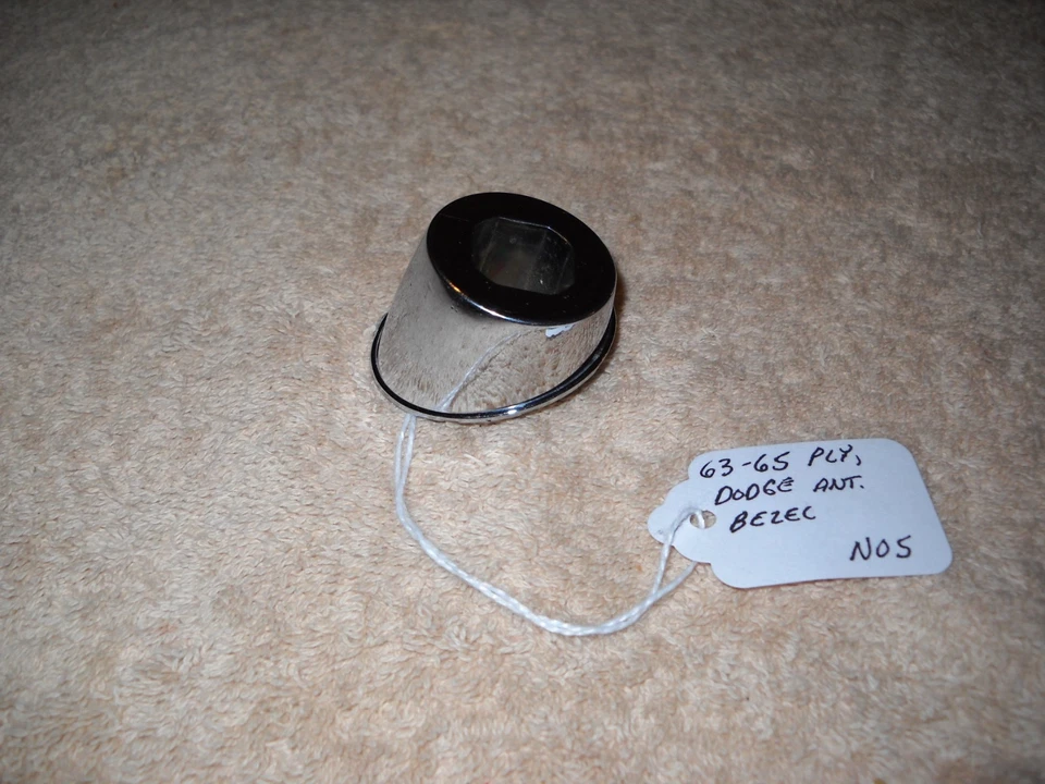 Nuevo de Lote Antiguo Mopar 1963-1965 Plymouth y Dodge B-Body Cromo Antena Base Bisel Foto 1 de 1