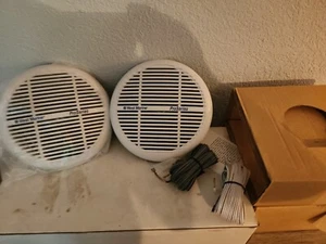 Par de altavoces estéreo impermeables West Marine BOAT - Imagen 1 de 4