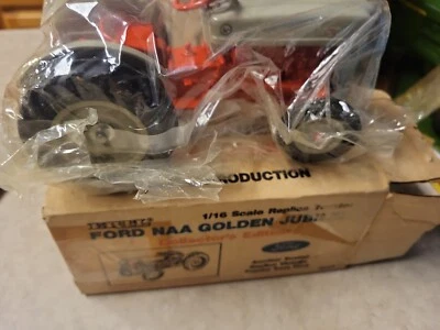 Ertl 1953 Ford NAA Golden Jubilee Tractor Colecters Series NEW IN BOX - Image 1 of 4