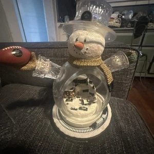 Thomas Invade New Orleans Saints Villaggio dei pupazzi di neve con treno - Foto 1 di 7