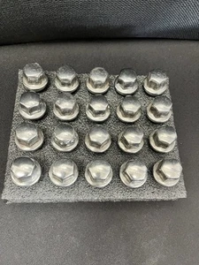 2014-2022 Jeep Cherokee & Compass OEM Wheel Lug Bolts Nuts. Set Of 20 (used) - Picture 1 of 4