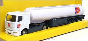 Corgi 1/64 Scale Diecast TY86804 - Renault Petrol Tanker Total - White - Picture 1 of 5