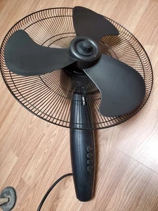 Newair 18 in. 3-Speed Wide-Angle Oscillating Outdoor Misting Fan  ( No Pedestal) - Picture 1 of 4