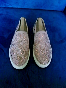ANTONIO MELANIE PINK LACE FABRIC WITH PINK RHINESTONES SLIP ON SHOES SIZE 7M - Picture 1 of 5