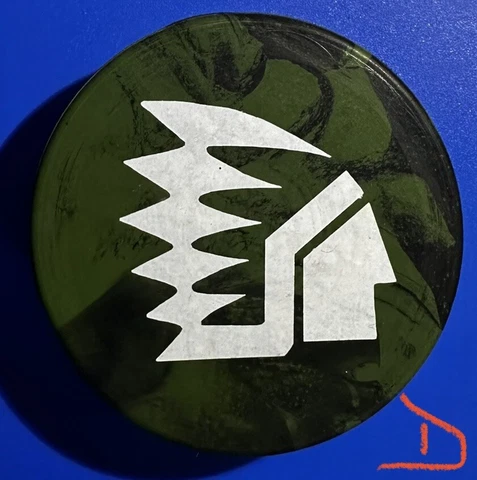 Unique Vintage University of North Dakota Fighting Sioux Marbled Souvenir Puck Cover