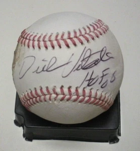 DICK VITALE HOF 05 ANUNCIADOR DE LA NCAA PSA/ADN/COA FIRMADO JUEGO USADO MLB BÉISBOL - Imagen 1 de 2
