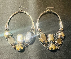 ✨ Deslumbrantes pendientes de piedras brillantes hechos a mano - ¡Una pieza imprescindible! ✨ - Imagen 1 de 6