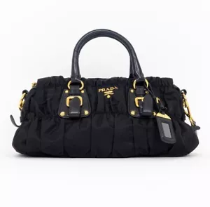 PRADA SCHWARZ NYLON GAUFRE GERAFFT TESSUTO REISSVERSCHLUSS SCHULTERTASCHE 2 Wege. COA - Bild 1 von 12