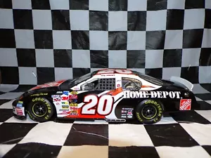 Tony Stewart #20 Home Depot / Reverso Pintura 2004 Monte Carlo 1:24 Action - Imagen 1 de 8