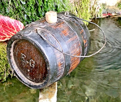 ANCIEN PETIT TONNEAU BOIS VENDANGEUR JOURNALIER PAYSANS GOURDE VIN ART POPULAIRE - Photo 1/4