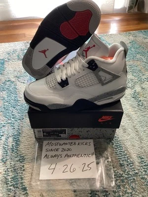 DS 2025 Nike Air Jordan Retro 4 OG White Cement GS Sz 6Y - Image 1 of 4