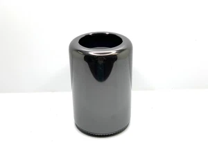 Apple Mac Pro 6,1 (Late 2013) | Xeon E5-1620 v2 | 32GB RAM | 1TB SSD | READ - Picture 1 of 3