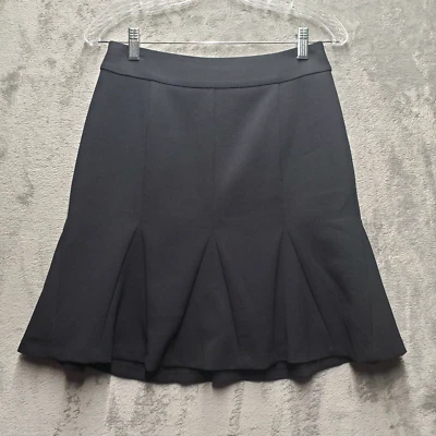 Falda Banana Republic para mujer 2 negra forrada dobladillo acanalado acampanada ajuste acampanado Foto 1 de 4