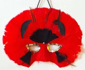 Exquisite Red Feather Sequined Masquerade Masks for Parties, Mardi Gras, Etc. - Picture 1 of 3