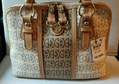 Giani Bernini Signature Stripe Dome Satchel Medium size. (Retail $99.00) - Imagem 1 de 4