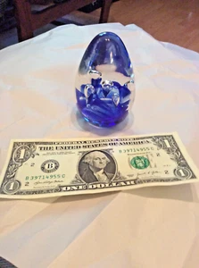 1970's beautiful Clear Glass & Blue Flowers paperweight-excellent condition-15oz - Picture 1 of 6
