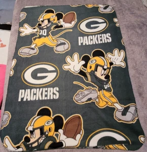 Disney / NFL Mickey Mouse Green Bay Packers throw blanket 3ft x 4ft (nice) - Picture 1 of 3
