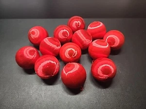 13 Bolas de Satén ROJAS Pirámide - Adornos de Navidad de Seda Irrompibles Brillo De Colección  - Imagen 1 de 2
