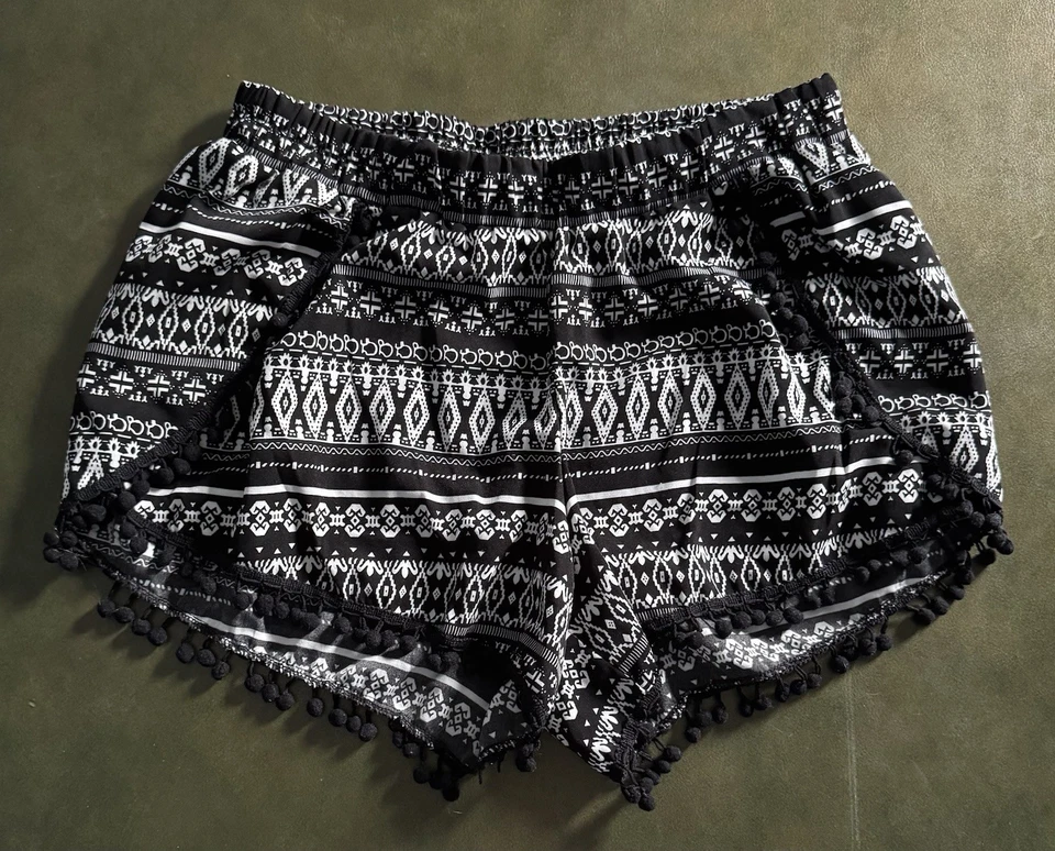 Rue21 Junior Size L Black White Pull-On Elastic Waist Boho Style Shorts - Image 1 of 2