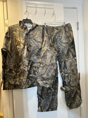 Realtree Hardwoods Polyvinyl M/L Jacket & Pants Rain Water Hunting Camo Duck - Image 1 of 4