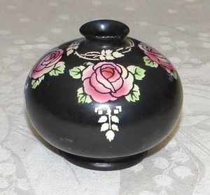 Shelley Harmony 3 inch Black & Pink Roses Vase - Excellent - Picture 1 of 3