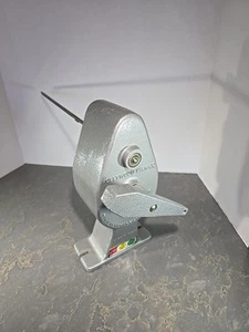 Vintage Hollywood Film Company Manual Film Rewinder DFG4 w/ Shaft - Does Spin - Picture 1 of 12